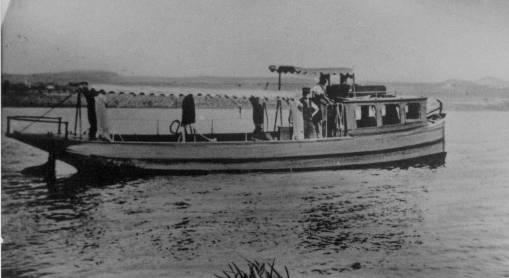 Motorboot "HALLWYL" II