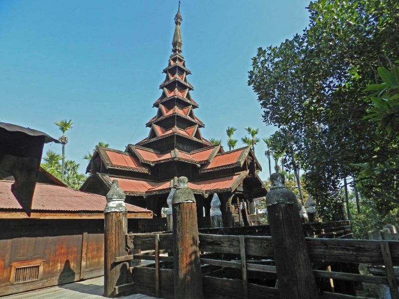 Teakholz-Kloster Bagaya Kyaung