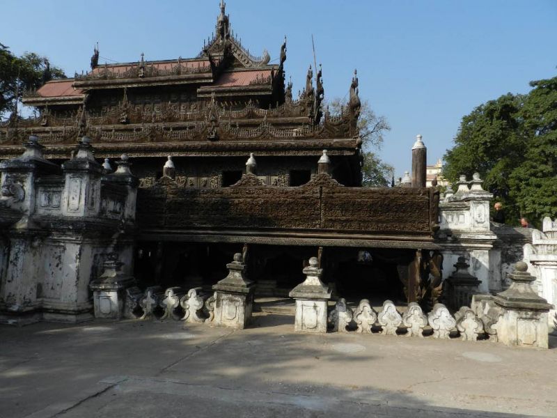 Shwenandaw Kyaung Kloster aus Teakholz