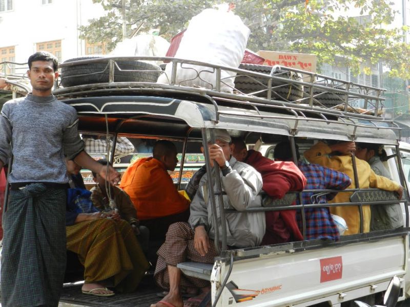 "Bus" in Mandalay