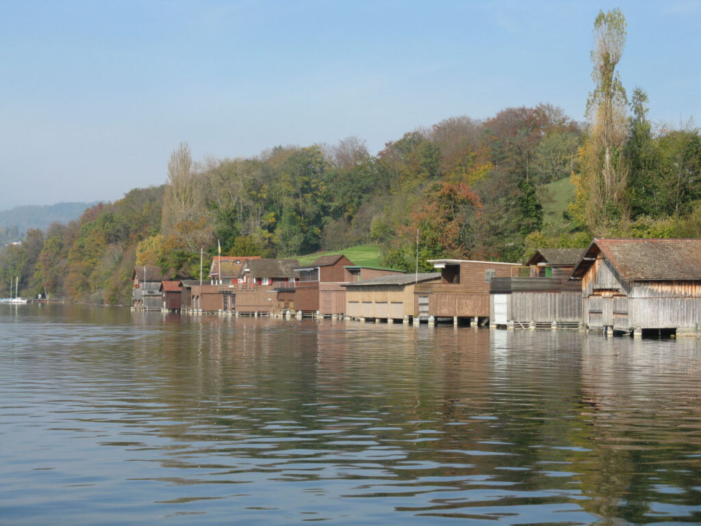Am Hallwilersee bei Meisterschwanden im Herbst