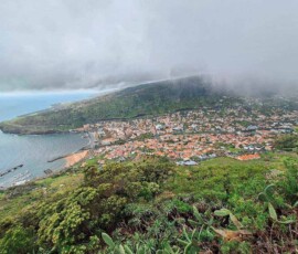 Auf dem Pico do Facho, Blick Richtung Machico und Flughafen
