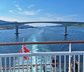 Schifffahrt Stokmarknes - Svolvaer, Hadselbrücke