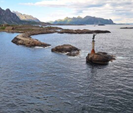 Leuchtturm Hafeneinfahrt in Svolvaer